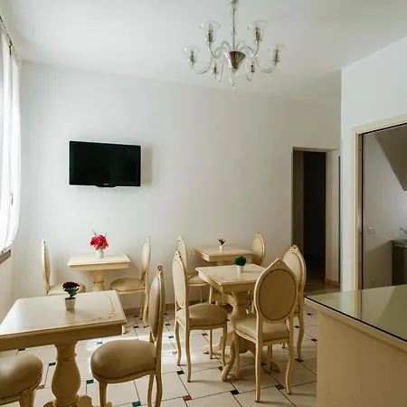 Rio Del Piombo Suites - 101 Flats In *