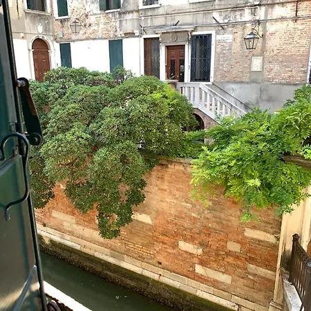 Appartamento Rio Del Piombo Suites *