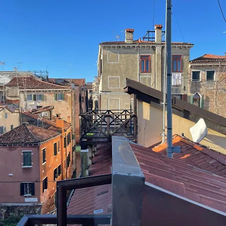 Appartamento Rio Del Piombo Suites